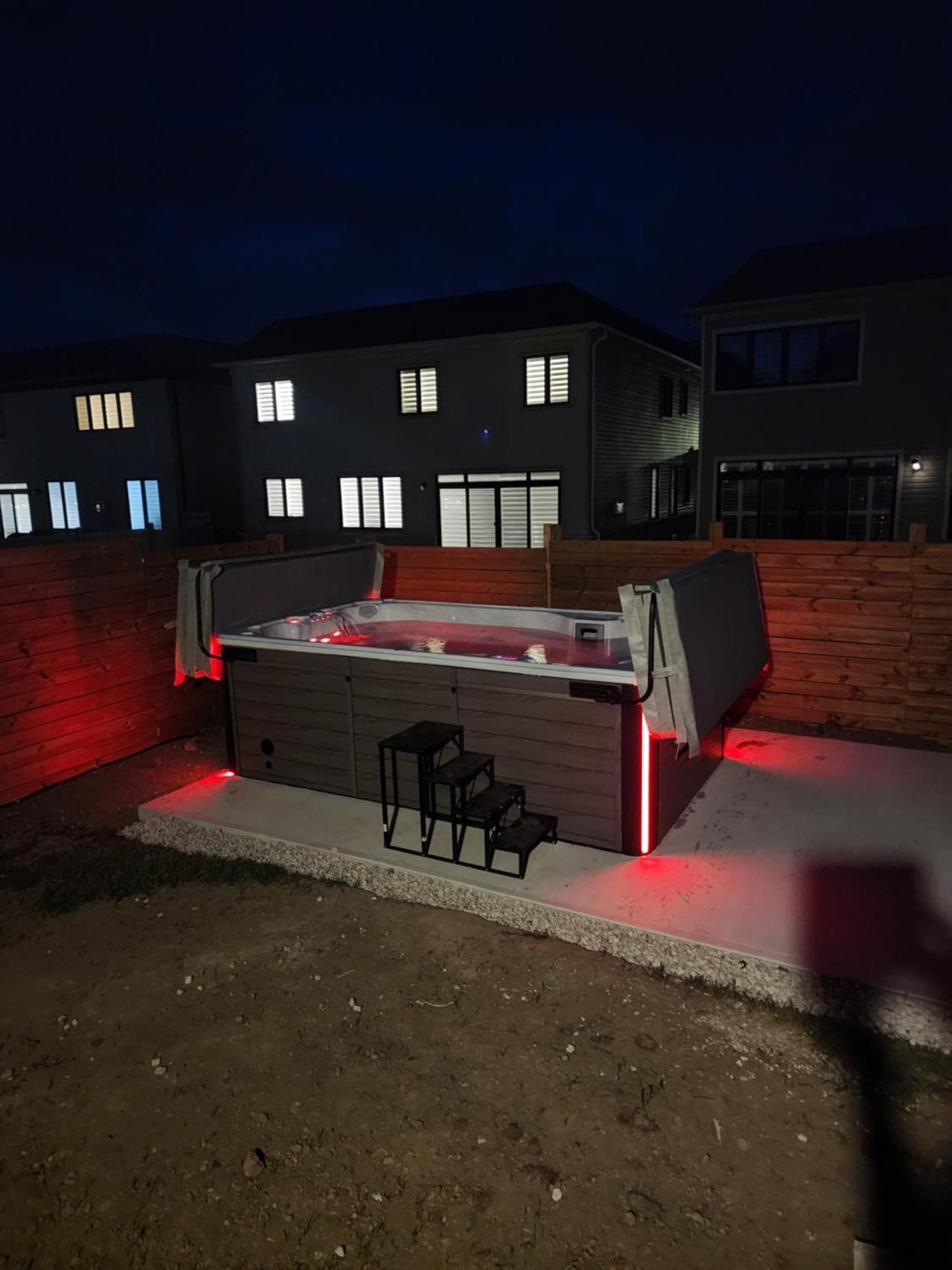 Paradise Villa 6 Bowmanville Exterior photo